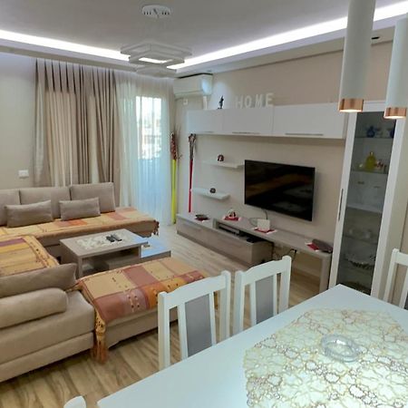 טיראנה Square Inn מראה חיצוני תמונה